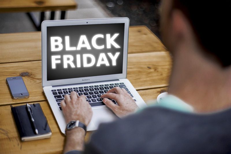 Kultowe perfumy, które nigdy nie wychodzą z mody – kup je na Black Friday!