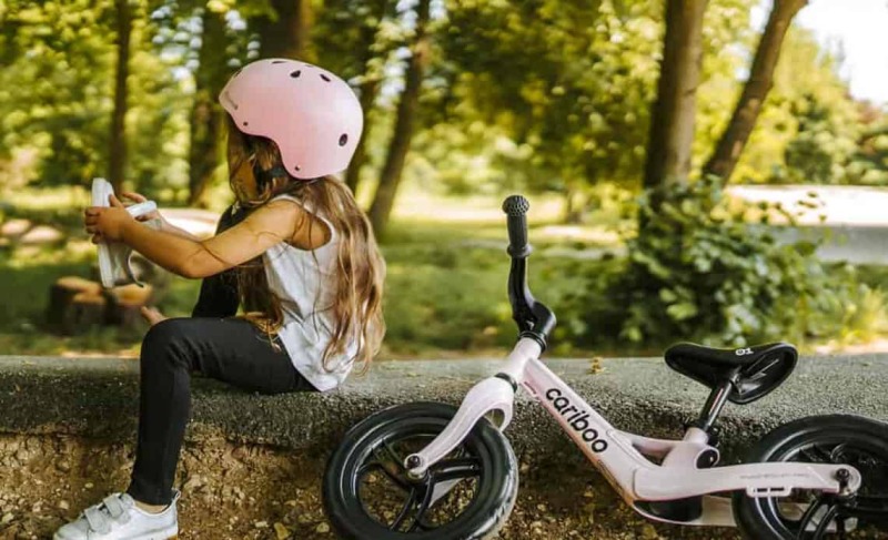Rowerki biegowe dla najmłodszych – jak wybrać najlepszy model dla Twojego dziecka?